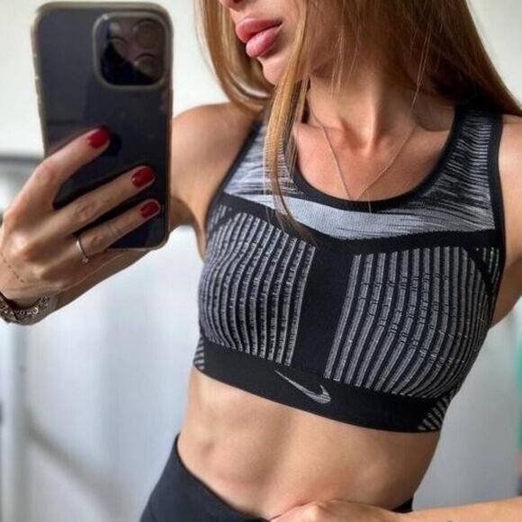 NIKE Flyknit Womens High Support Non-Padded Sports Bra Size Small Black Gray - Picture 4 of 8